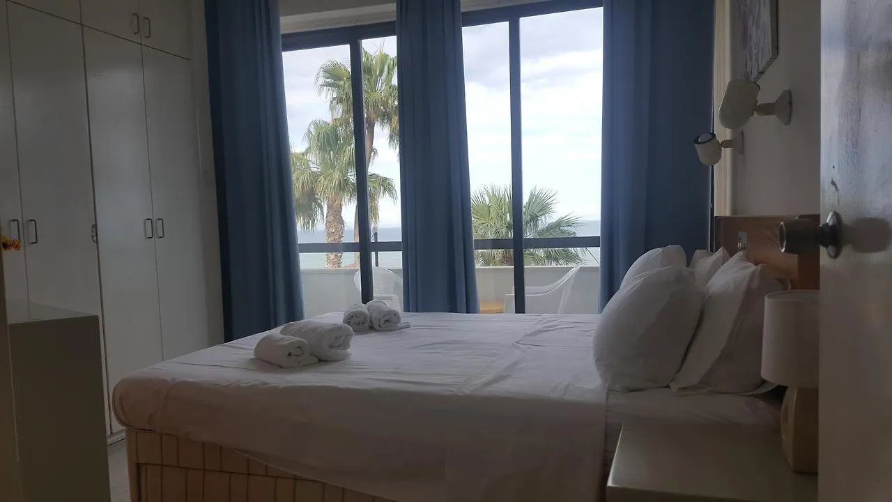 Alex Beach Apartment 203 Larnaca